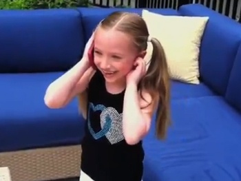 Watch Emily Rosenfeld, Georgi James & Junah Jang ‘Freak Out’ After Being Cast in Annie