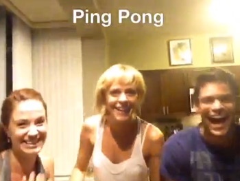 Game Night! Watch Jeremy Jordan, Sierra Boggess & Ashley Spencer Get Silly with Heads Up
