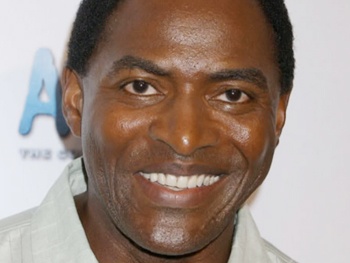 Regina Taylor's stop. reset. Begins Off-Broadway Performances, Starring Carl Lumbly