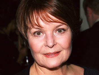 Isla Blair and Nicholas Day to Lead The Lyons in London; Complete Cast Announced