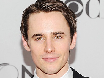 Exiting Spider-Man Star Reeve Carney Lands Role in Horror Series Penny Dreadful