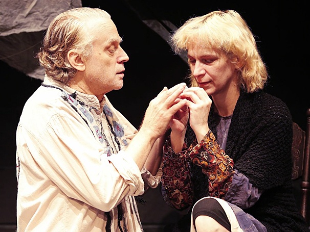 The Two-Character Play, Starring Amanda Plummer and Brad Dourif, to Close Off-Broadway