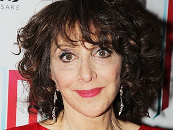 Pippin's Andrea Martin to Play a Confident Mama in Canadian Sitcom Working the Engels