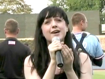 Watch Kinky Boots' Lena Hall Shock Sports Fans with All Four (Yes, Four!) Verses of the National Anthem
