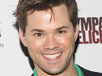 Andrew Rannells Promises Elijah is 'Still an Ass Making Trouble' on the Next Season of HBO's Girls
