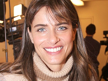 Amanda Peet on Pushing Herself to Write The Commons of Pensacola, Stalking Sarah Jessica Parker & More!