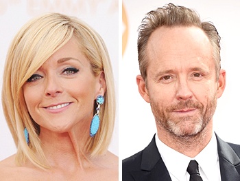 Tony Winners Jane Krakowski and John Benjamin Hickey to Guest Star on Modern Family