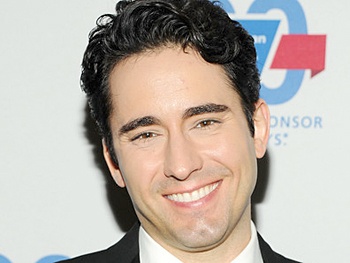 Clint Eastwood's Jersey Boys Movie, Starring Tony Winner John Lloyd Young, Sets 2014 Release Date