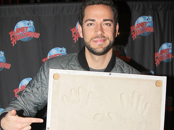 First Date & Thor Star Zachary Levi Gives His Fans a Hand at Planet Hollywood