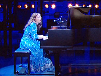Feel Your Heart Start to Trembling as You Watch Jessie Mueller as Carole King in Clips of Broadway's Beautiful