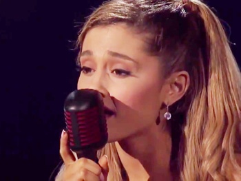 Who Framed Ariana Grande? Watch the Broadway Alum Channel Jessica Rabbit & Sing Her Heart Out at the American Music Awards