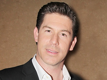 Apple of My Eye! Richard H. Blake to Star as Tommy DeVito in Broadway's Jersey Boys