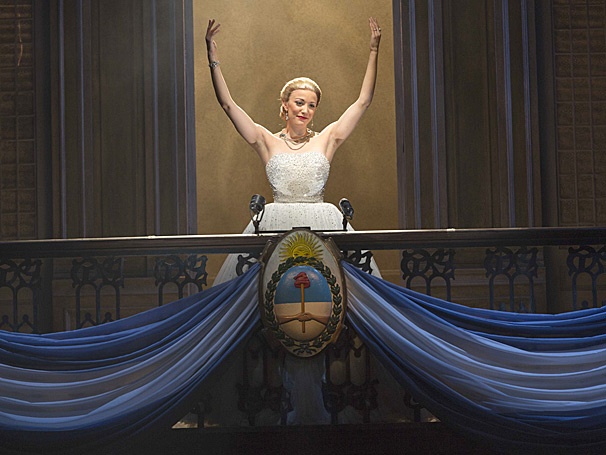 Practice Your Poses! Fans Will Recreate Evita Balcony Scene at Segerstrom Center