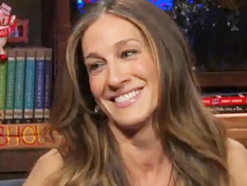 Watch Commons of Pensacola's Sarah Jessica Parker Chat About Blythe Danner, Her Dog, SATC & More
