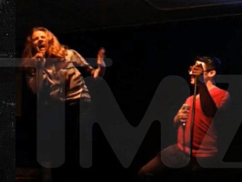 Amy Adams Takes on Idina! Watch the Golden Globe Winner Belt Out 'Defying Gravity'