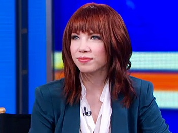 Watch Carly Rae Jepsen Talk Wigs, Broadway's Cinderella & New Music on Good Morning America