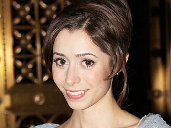 Once Tony Nominee Cristin Milioti Joins Rashida Jones' NBC Rom-Com Pilot A to Z
