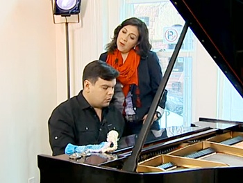 Oscar-Nommed Frozen Songwriters Open Up About the Origin of Mega-Hit 'Let It Go'