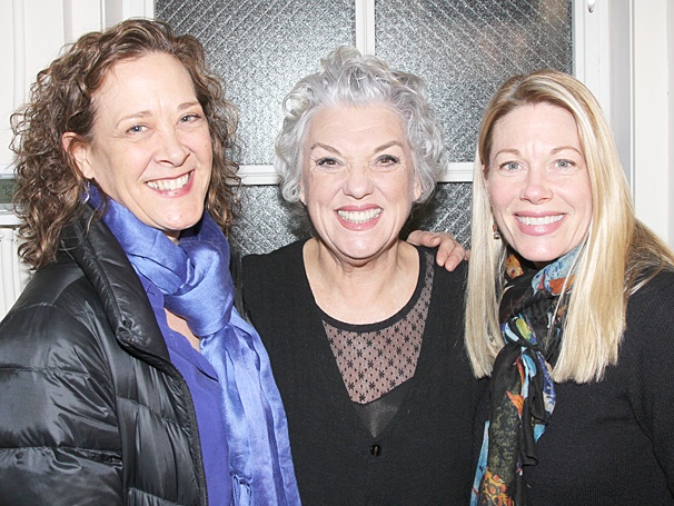 Mamas and Gangsters Unite! The Stars of Bullets Over Broadway Take a Field Trip to See Mothers and Sons