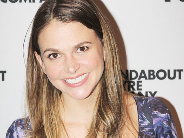 Broadway & BBQ! Tony Winner Sutton Foster and the Cast Preview Violet at Hill Country