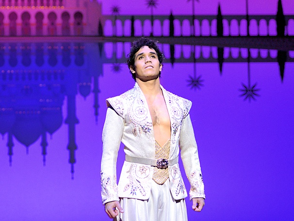 New Dad Adam Jacobs on Entering a Whole New World of Diapers & Going Shirtless on B’way (Again) in Aladdin
