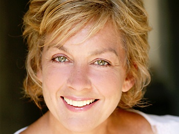 Tony Winner Michele Pawk to Star in 17 Orchard Point Off-Broadway