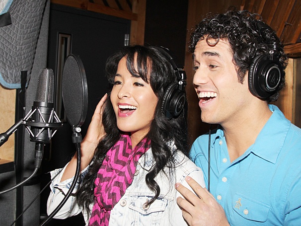 A Wondrous Place! See Aladdin Stars Adam Jacobs & Courtney Reed Make Magic in the Recording Studio