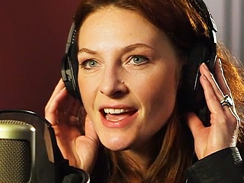 See Willemijn Verkaik & Two Dozen Others Belt Out Frozen's 'Let It Go' in the Studio