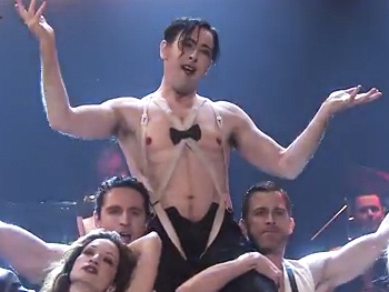In Here It's So Hot! Cabaret's Alan Cumming Heats Up Tonight