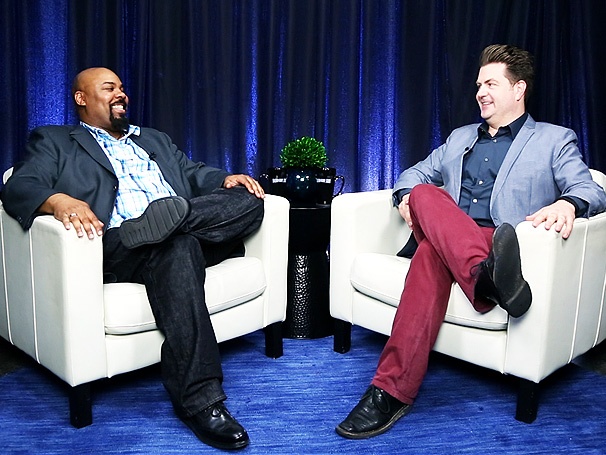 Aladdin's James Monroe Iglehart on Giving Glitter Hugs, Going Crazy at the Tonys & Bringing 'Hammer Time' to Broadway