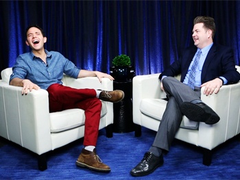 Santino Fontana on Never Hearing No, Being ‘Douchey’ in Frozen & Running a Mile and a Half in Act One