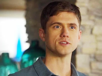Check Out a Teaser Trailer of Broadway Vets Aaron Tveit and Daniel Sunjata in the New Season of Graceland