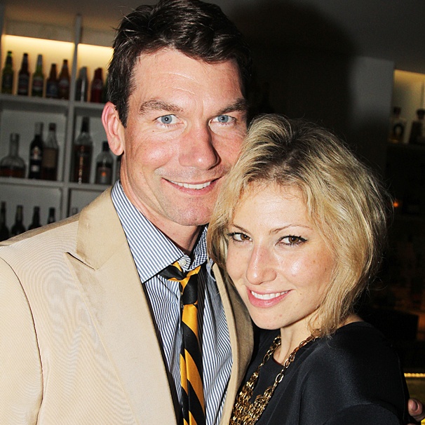 Photos! Jerry O’Connell, Ari Graynor & the Cast of American Hero Celebrate a Delicious Opening Night