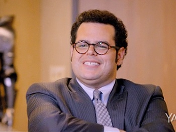 Frozen & B'way's Josh Gad Hires a Best Man, Sets Cloris Leachman on Fire in The Wedding Ringer Trailer