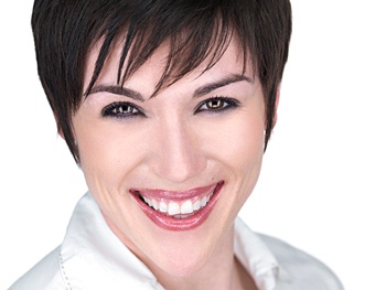 Raking in the Chips: Lindsay Roginski Will Make Broadway Debut as Chicago's Newest Roxie