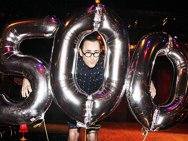 Photos! Alan Cumming Celebrates 500 1/2 Cabaret Performances with Pizza & Pals
