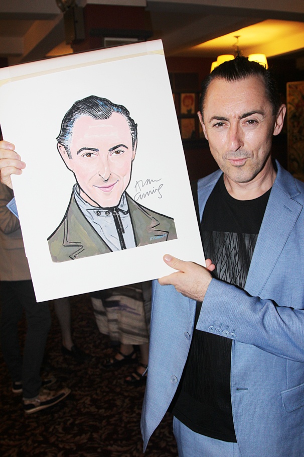 Happy to See You...at Sardi’s! Cabaret Star Alan Cumming Gets a Portrait on the Legendary Wall