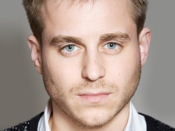 Kevin Bishop Will Star in Becky Mode's Fully Committed at London's Menier Chocolate Factory