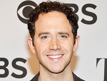 Santino Fontana & More Stage Favorites Join Musical Comedy Crazy Ex-Girlfriend Pilot