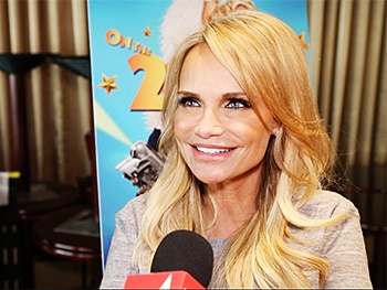 Video! Kristin Chenoweth, Peter Gallagher & More Ready for On the Twentieth Century