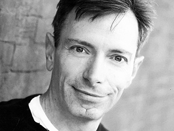 Original Broadway 39 Steps Cast Member Arnie Burton & More Tapped for New York Revival