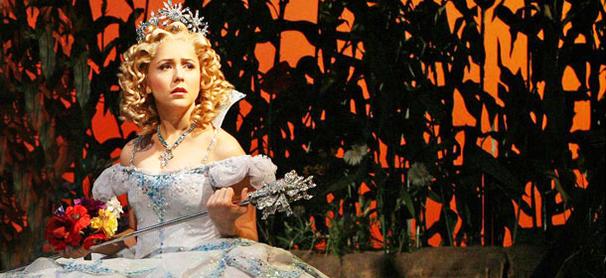 Wicked's Alli Mauzey Loves Being Glinda the Good