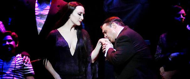 Broadway-Bound Addams Family Lights Up Chicago on Opening Night