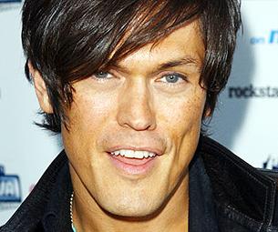 Rock Star MiG Ayesa Joins Rock of Ages National Tour as Stacee Jaxx