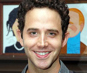 After Onstage Injury, Santino Fontana Misses Performances in A View from the Bridge