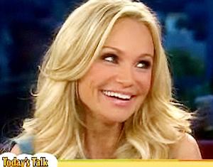 Broadway Babe Kristin Chenoweth Gabs with Kathie Lee Gifford on Today