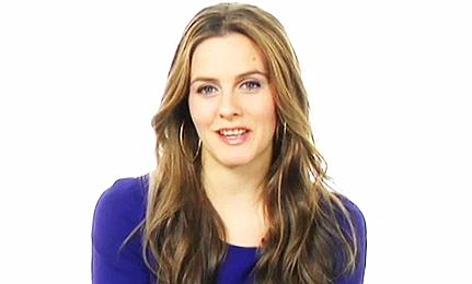 Get a Clue About Time Stands Still's Resident Sweetie-Pie, Alicia Silverstone!