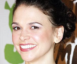 Sutton Foster, Zach Braff, Bobby Cannavale & Ari Graynor Set for Trust at Second Stage