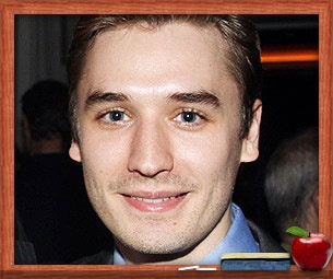 Sing Out, Seth! ‘Dorky’ War Horse Star Seth Numrich on His Singular School Experience