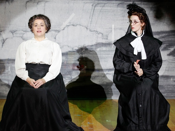 Transport Group's Queen of the Mist, Starring Mary Testa, Extends Through December 4